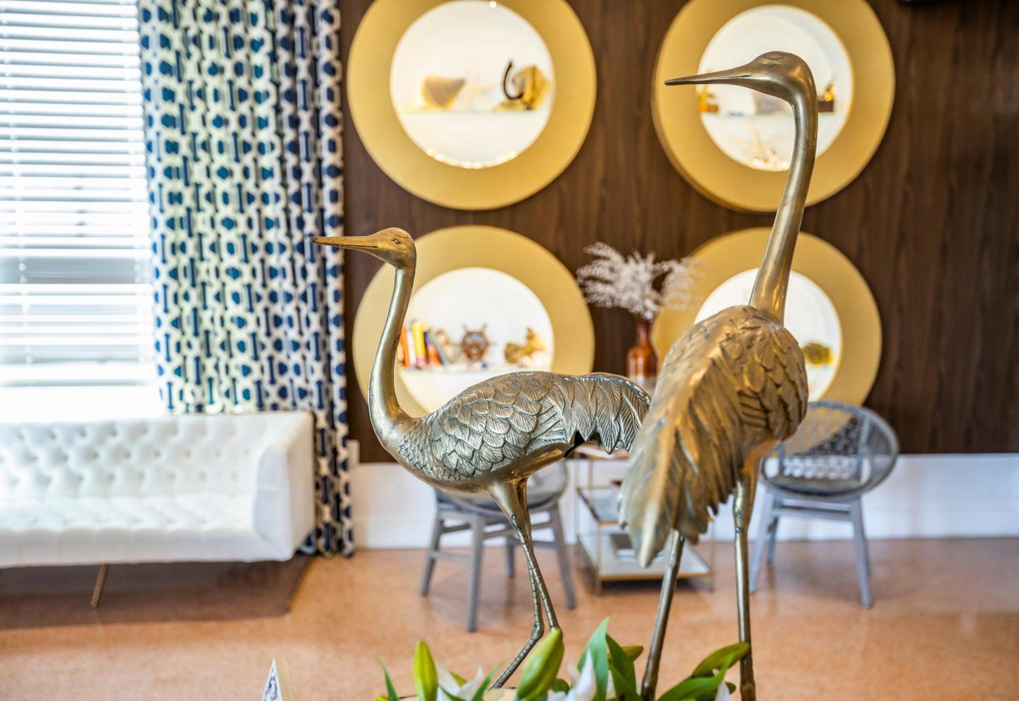 Oceanside Hotel And Suites Маями Бийч Екстериор снимка