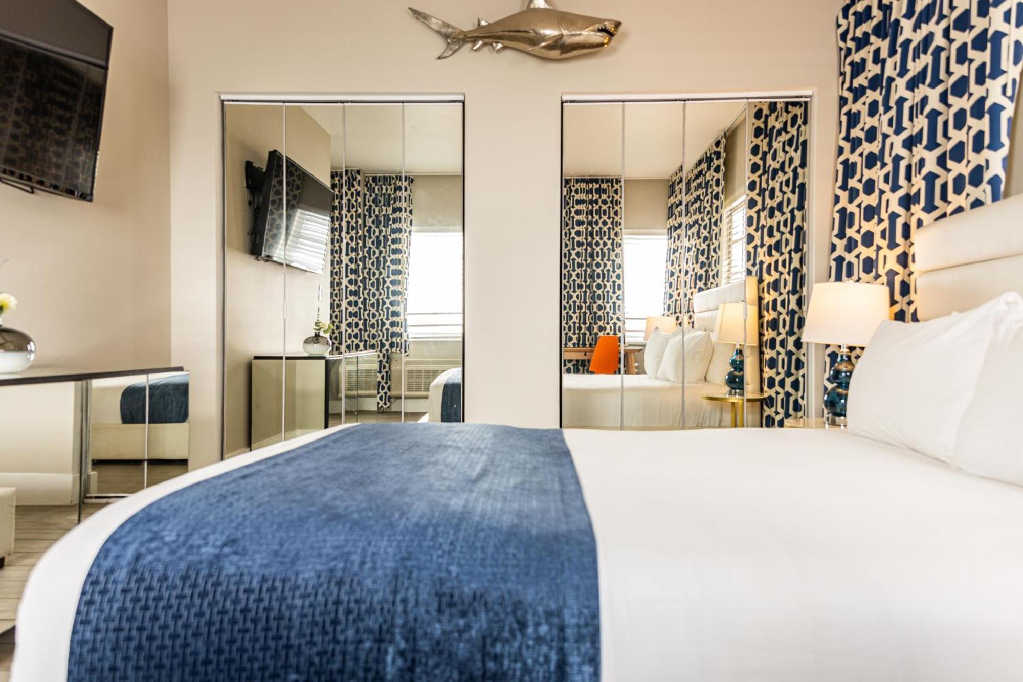 Oceanside Hotel And Suites Маями Бийч Екстериор снимка