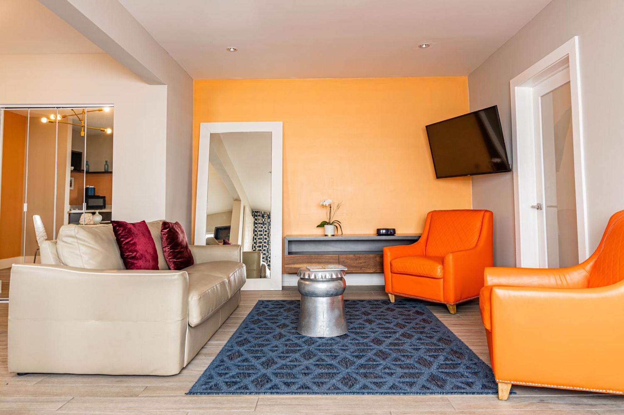 Oceanside Hotel And Suites Маями Бийч Екстериор снимка